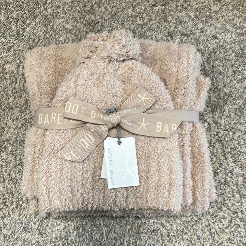Barefoot Dreams Cozy Pom Pom Beanie and Scarf